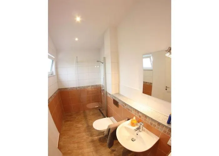 With 2 Bedrooms Neustadt (Wartburgkreis)